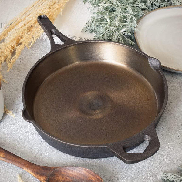 cast iron skillet